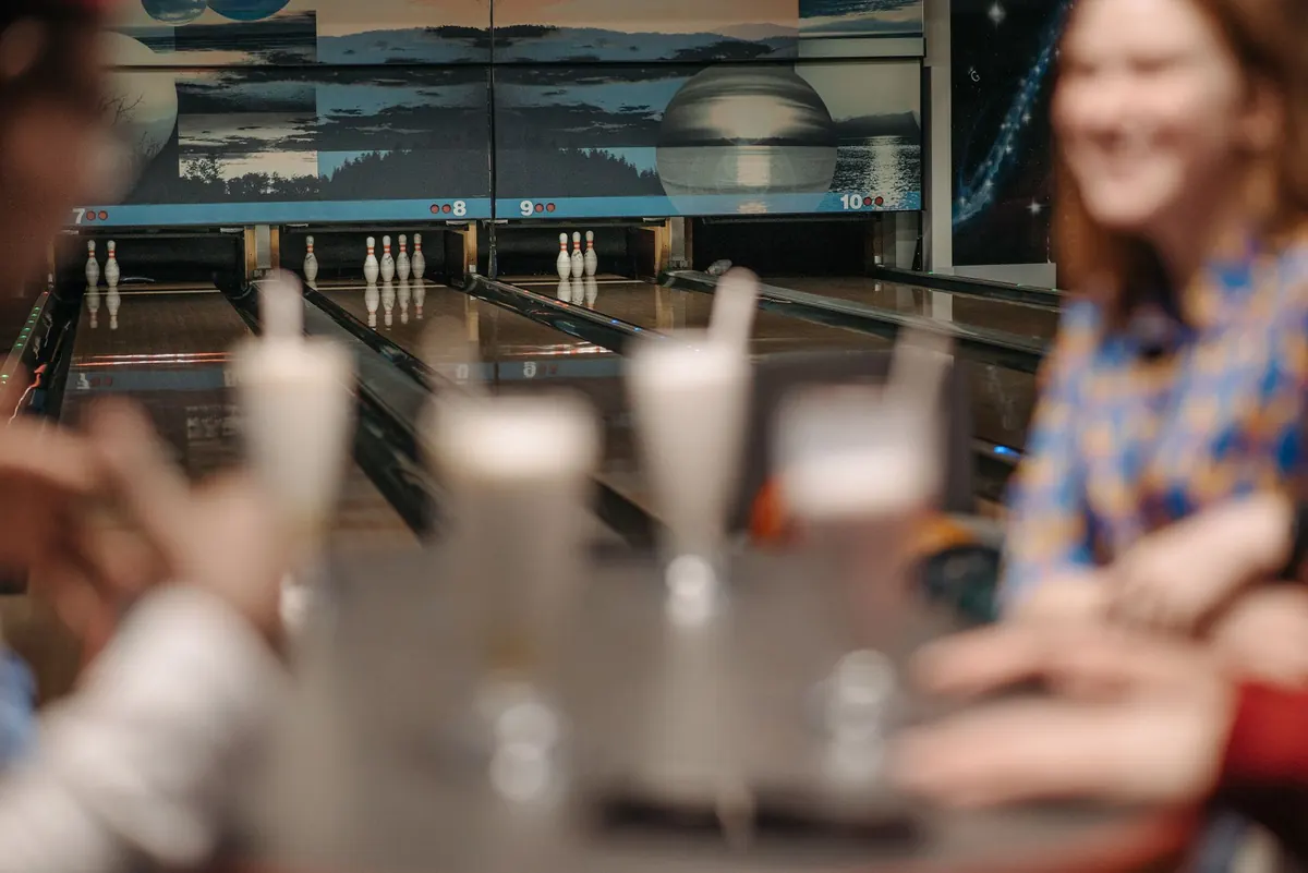Bowling Etiquette Checklist: 12 Unwritten Rules Every League Bowler Knows