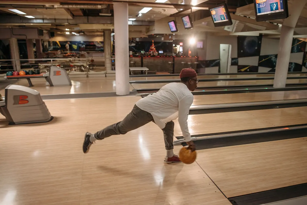 How Professional Bowling Tournaments Work: Qualifying, Formats, and Scoring